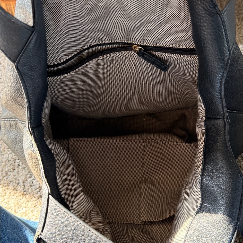 Vince Camuto Black Leather Shoulder Bag - Picture 3 of 3